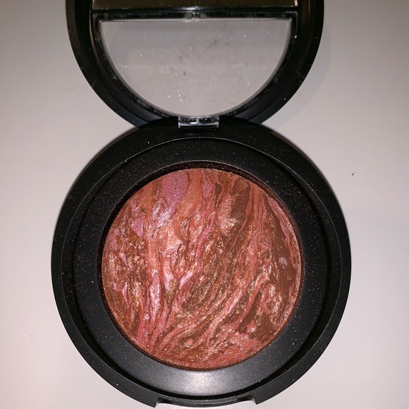 Laura Geller Baked Blush Sunswept - Picture 2 of 3